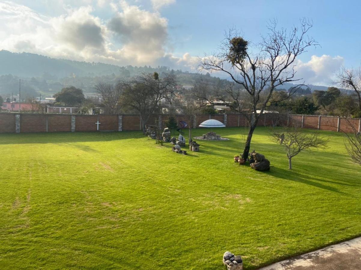 Departamento con gran área verde Zacatlán Exterior foto